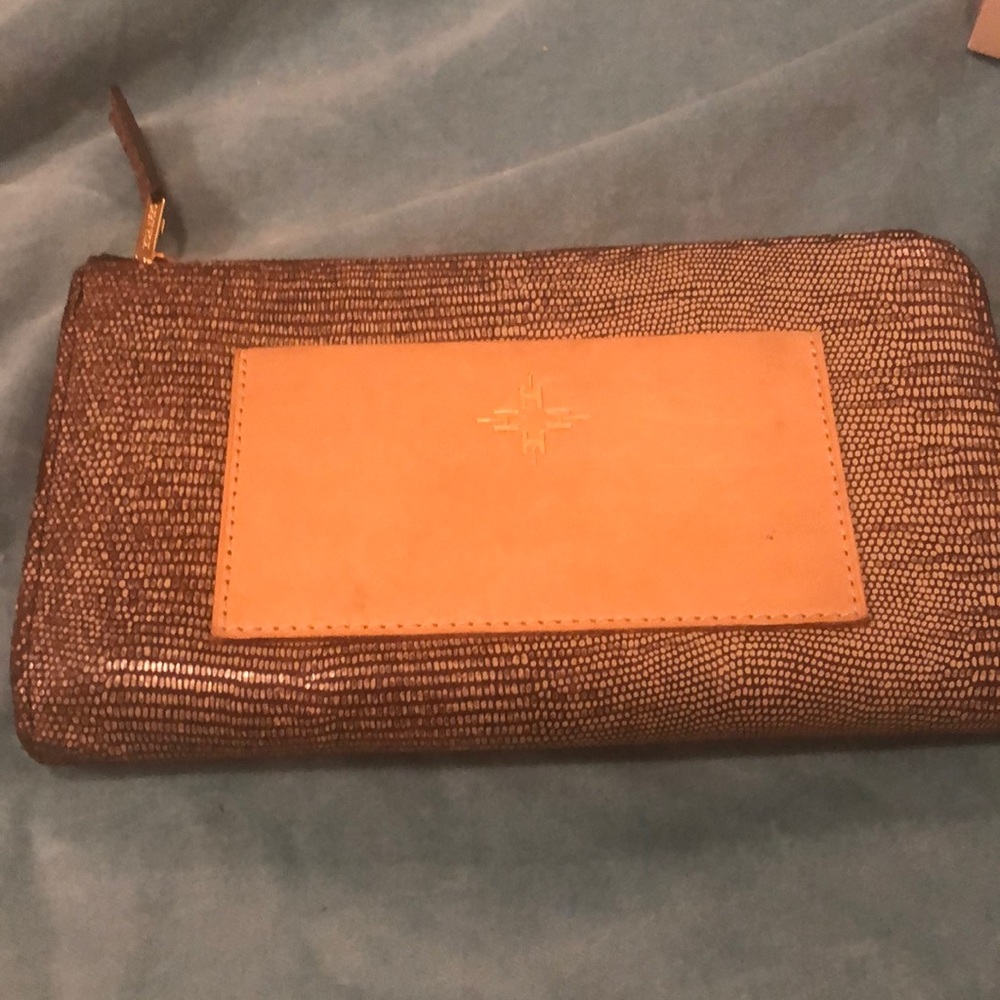 India Hicks Reserve Wallet